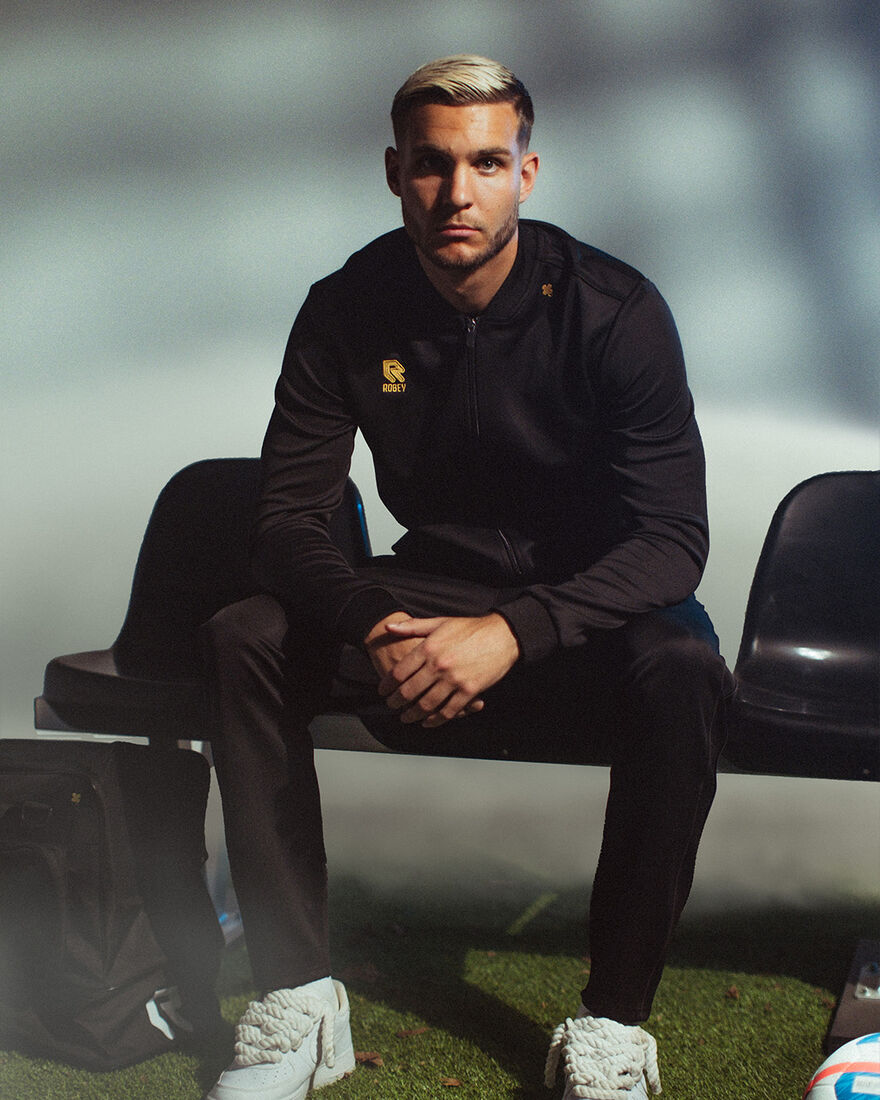 Robey off pitch legacy jacket zwart
